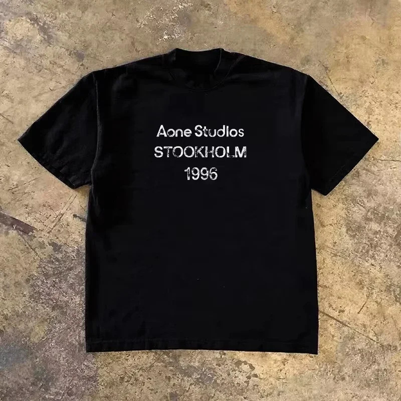 Streetwear Brand With A Logo - تي شيرت كلاسيكي بشعار STOCKHOLM 1996