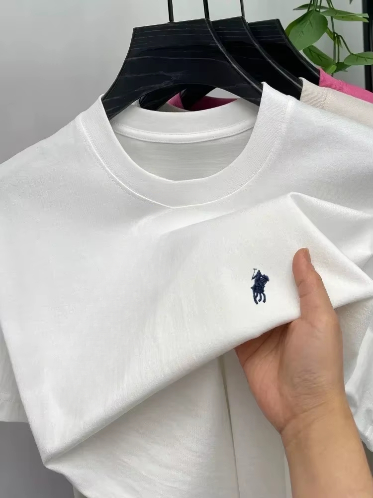 تي شيرت كلاسيكي بشعار العلامة  - مراجعة Streetwear Brand With A Logo وسعره